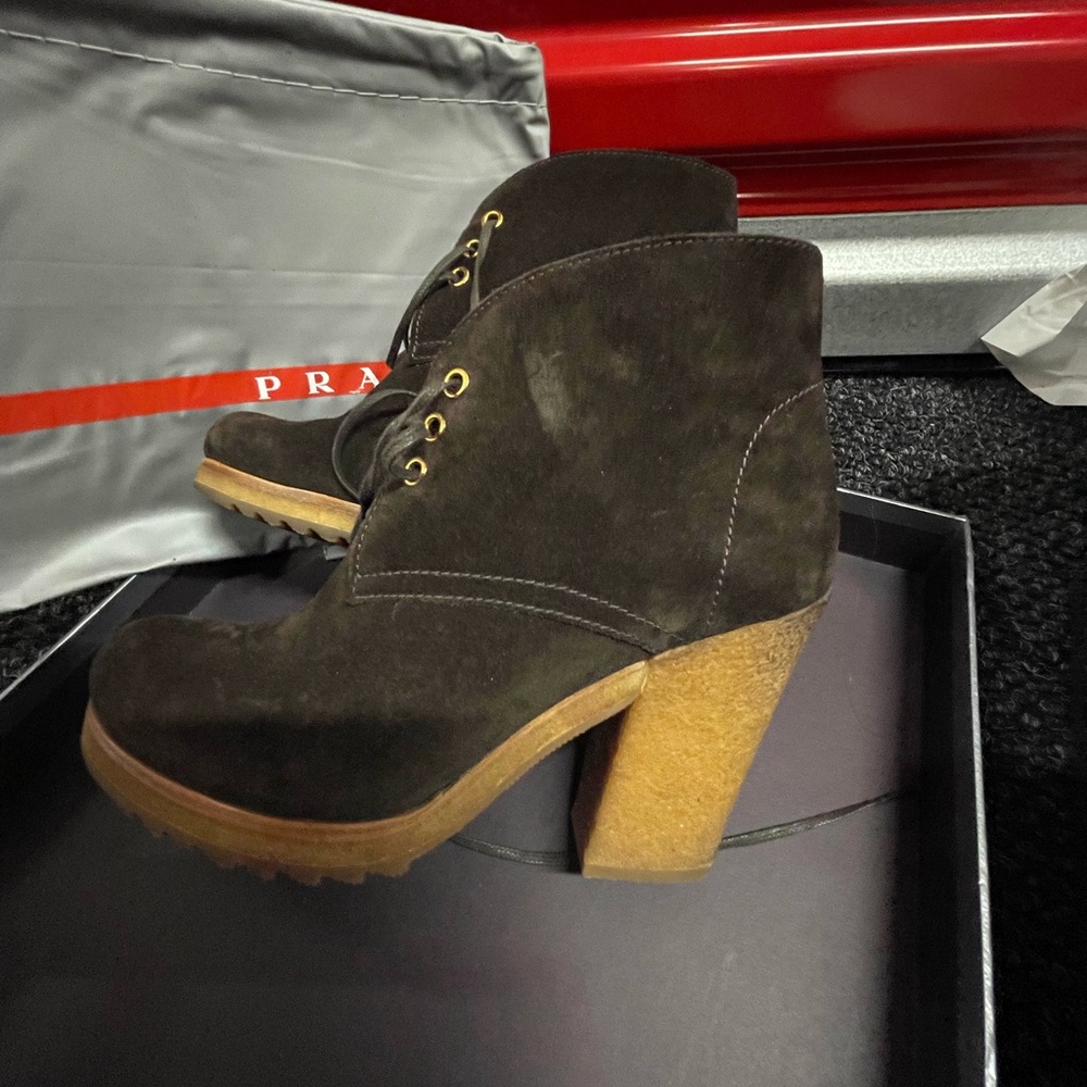 Prada Brown Suede ankle boots. Size 36.